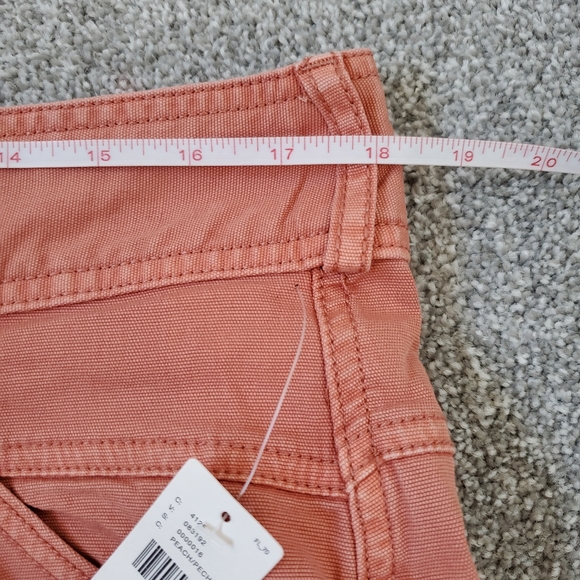 Anthropologie relaxed fit pleated shorts, 36", peach orange - Picture 8 of 11